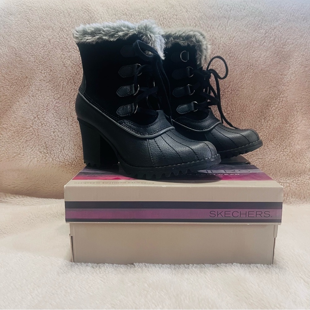 Skechers Women's Snow Boots - Black and Gray